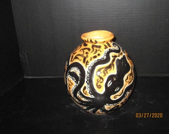 Greek Minoan Reproduction Marine Style Vase