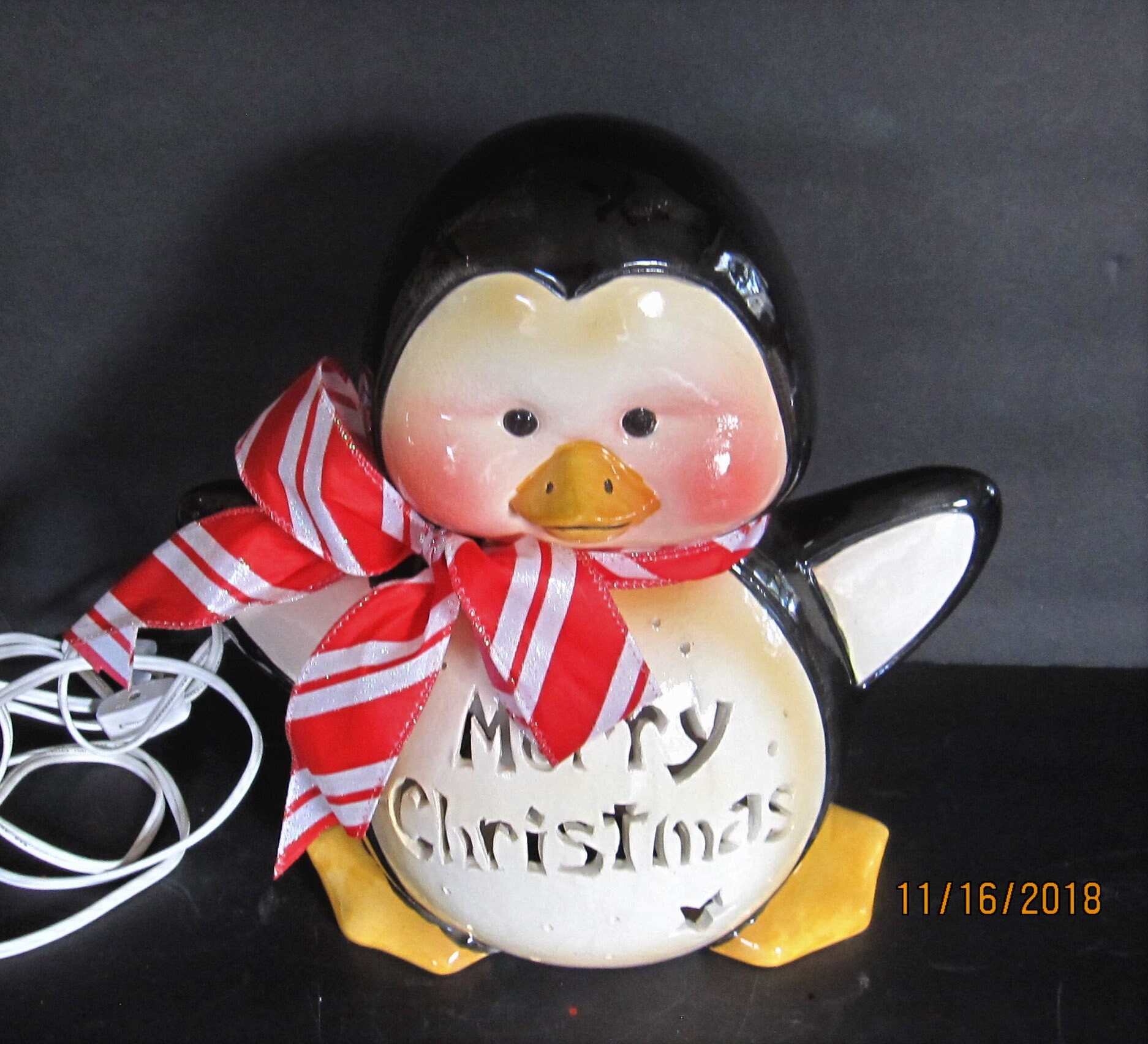 Medium Size Ceramic Penguin Christmas Accent Table Lamp