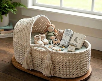 Crochet DIY Moses Basket For Dolls Pattern, Large Toy Storage Basket, Thick Yarn Wooden Base Moses Basket PDF