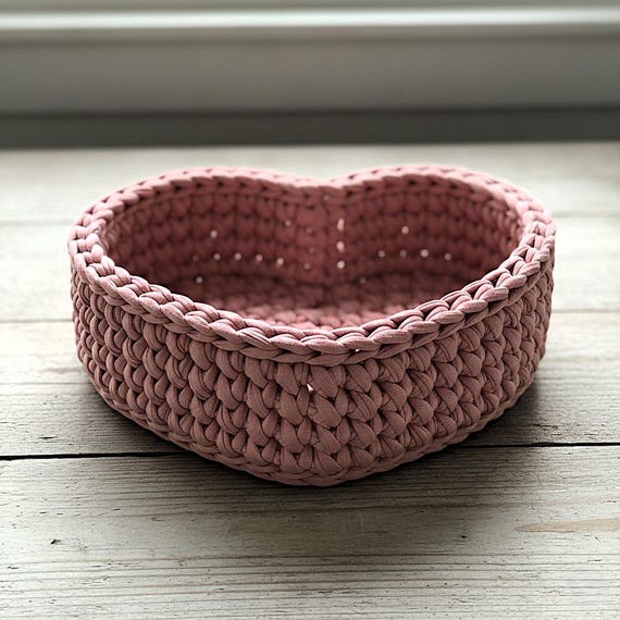 Crochet Heart Bowl Pattern PDF, Heart Storage Basket Pattern, Heart Organizer, Crochet Basket, Home Decor, Gift Basket Pattern