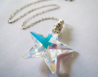 Shimmering Star Necklace with Swarovski Crystal