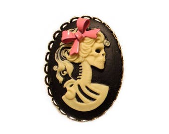 Skeleton Cameo Ring