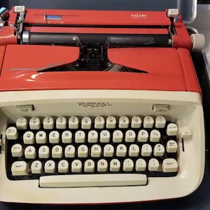 Royal Safari Typewriter - Etsy