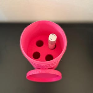 Magenta color! Insert flips upside down to hold other style pens!