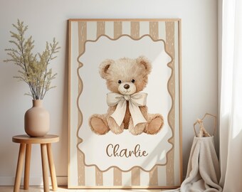 Spersonalizowany nadruk z misiem do pokoju dziecięcego, grafika ścienna z imieniem dziecka, neutralna dekoracja pokoju dziecięcego z misiem, spersonalizowany plakat z imieniem dziecka, prezent na baby shower