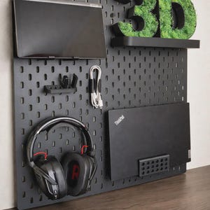 Pegboard Zubehör Set für IKEA SKADIS | Schreibtisch frei, alles an der Wand | Laptophalter, Tablet, Organizer | modular & platzsparend