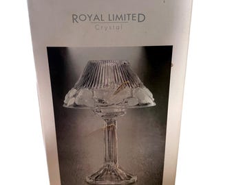 Portavelas de cristal con forma de rosa, estilo vintage, de la marca Royal Limited, con pedestal floral y lámpara votiva (CAJA)