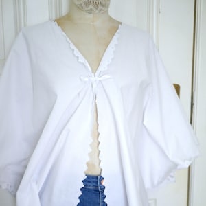 Nostalgic Antique CAPE - Blouse / white cotton cape blouse with embroidery