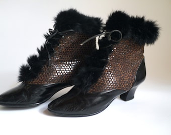 80s ANKLE BOOTS, Vintage victorian inspired booties, New wave fur trimmed lace up boots/ mid heel / 37,5
