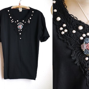 80s appliqué TOP with costumer jewellery / M / black shoulder pads top