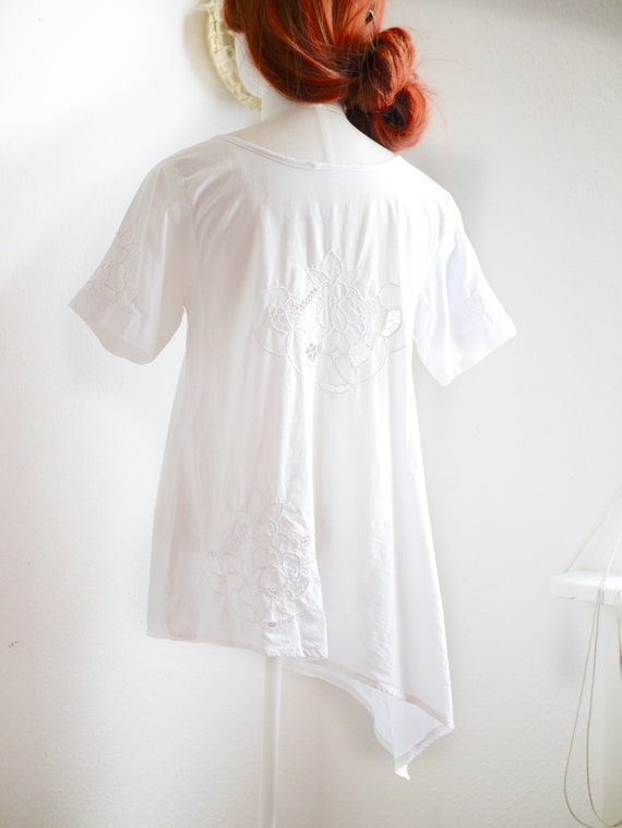 White cotton eyelet lace TOP, asymmetric summer b… - image 6