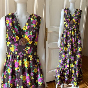 Vintage floral Maxi Dress: A bohemian floral Dream gown