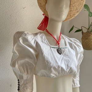 Vintage cropped peasant Blouse, Cropped Vintage Dirndl Blouse white cotton with long sleeves