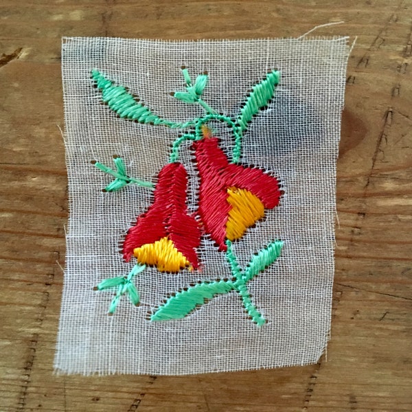 Vintage Silk appliqué red flower cute antique flower patch vintage embroidered patch original unused on gauze sew on bohemian Art Deco