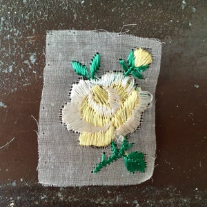 vintage rose appliqué rose jaune brodé patch 1antique original inutilisé sur gaze Sew-On boho Art Déco brodé patch