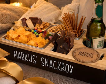 Couchbar personalisiert Snackbox mit Handyhalterung | Sofa Tablett mit Snackschalen, Getränkehalter | Geschenk Hochzeit, Männer, Filmabend
