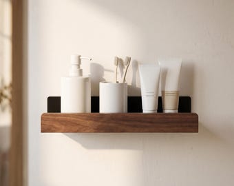 Estante flotante para baño – Organizador de pared de madera y metal, sin perforaciones, con barandilla de seguridad, decoración minimalista.