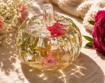 Handmade Resin Pumpkin Jar with Real Pressed Flowers | Floral Trinket Box | Cottagecore Home Decor