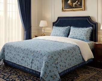 Elegante botanische französisch blaue gewebte Tagesdecke mit Quastenfransen - traditionelle Baumwolldecke mit passenden Kissenbezügen