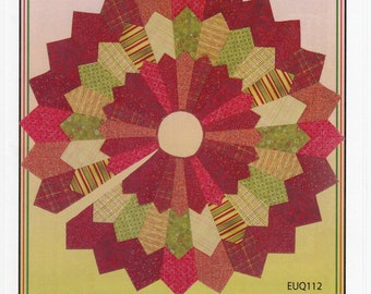 Triple Dresden Tree Skirt Pattern, Erin Underwood, StartingStitches, Quilt-As-You-Go, Uses Creative Grids 15-degree Triangle Ruler, READ