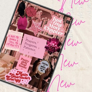 Puede incluir: Una obra de arte digital que presenta una pantalla de teléfono con una estética rosa y marrón. La pantalla muestra un collage de libros, flores y pegatinas con texto como "Just One More Chapter" y "Main Character Energy". La palabra "New" está escrita en rosa en cursiva.