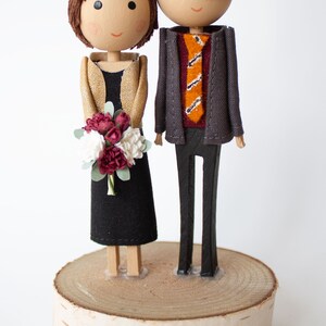 Tortenfiguren aus Holz für die Hochzeitstorte