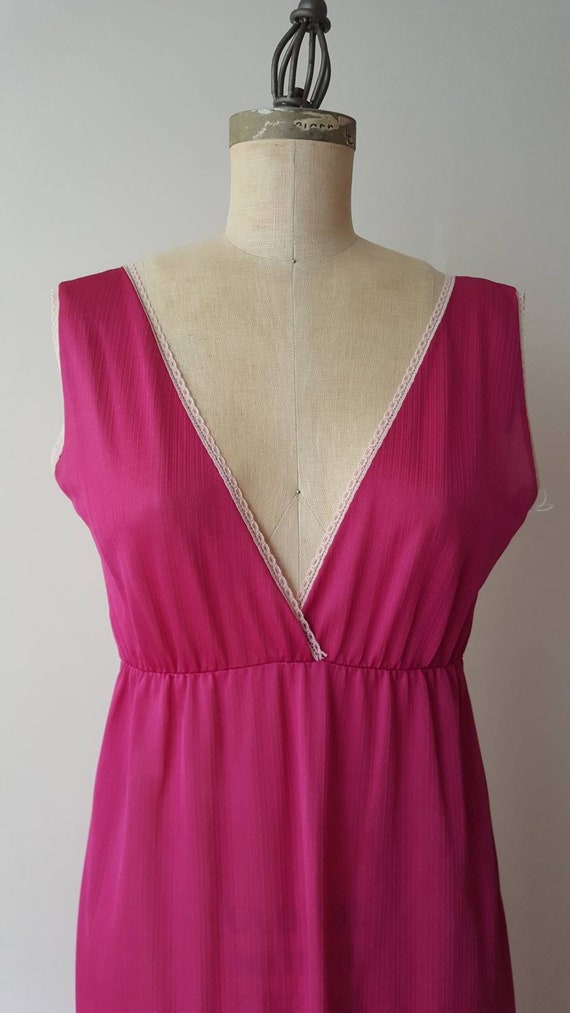 70s Raspberry Long Nightgown - Small