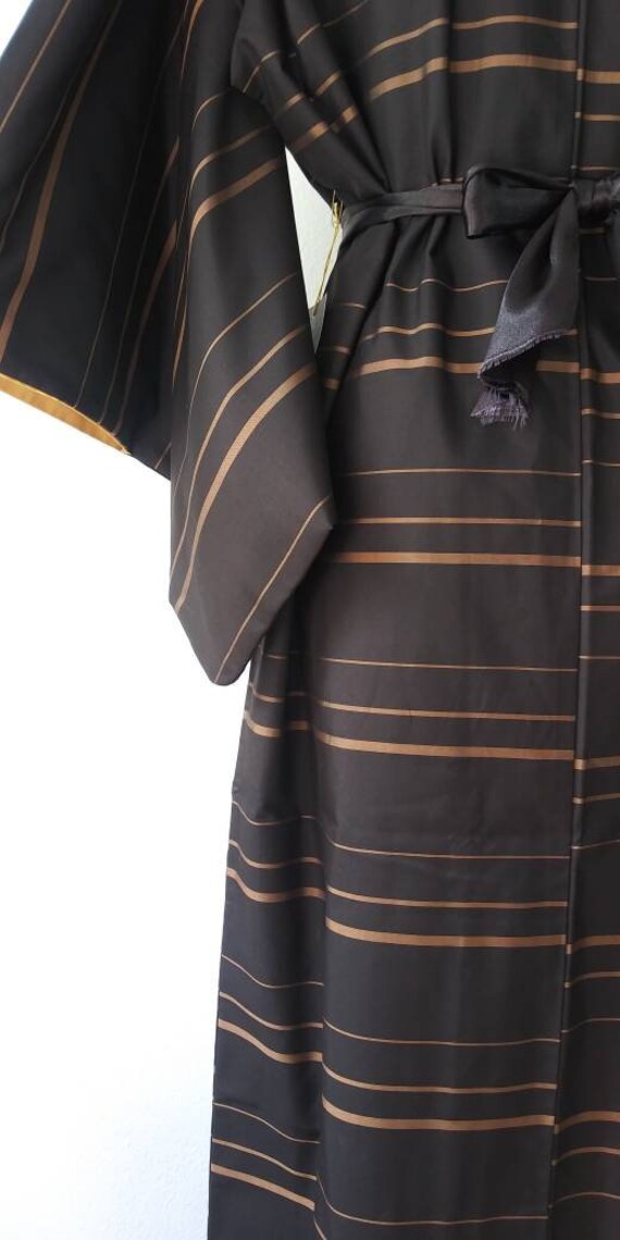 Black and Antique Gold Stripe Long Kimono Robe - image 5