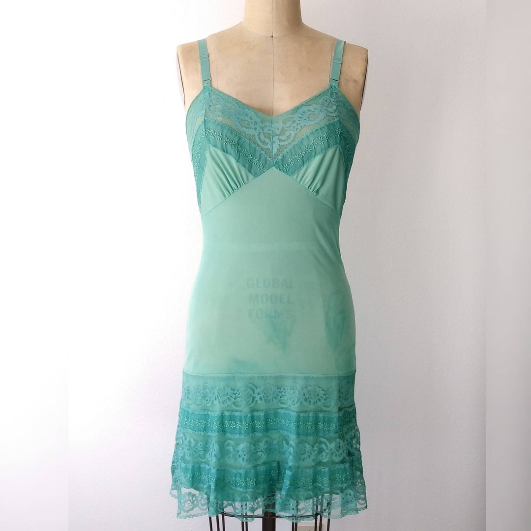 Green Vs Ruffly Mint Green Ruffly Full Slip 34 Bust - Etsy