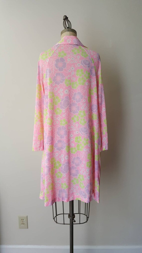 60s Neon Pink Flower Power Day Robe with Peter Pa… - image 4