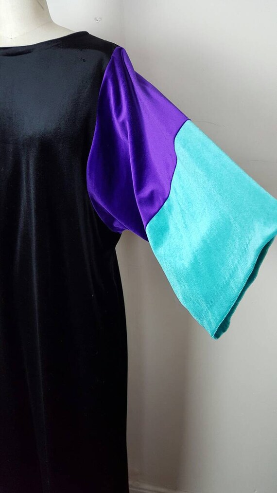 Black Velvet Kaftan with Colorblock Turquoise and… - image 3
