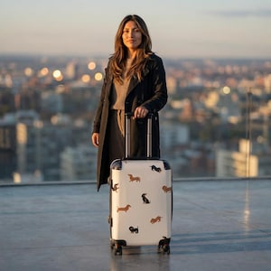 Dachshund Pattern Hard-Shell Suitcase | Playful Wiener Dog Luggage