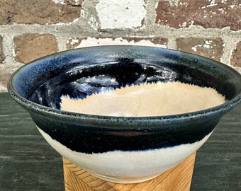 Handmade Pottery Bowl : Functional Elegance