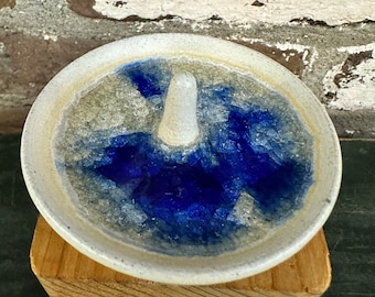 Pottery Elegance: Handmade Ring Display Dish