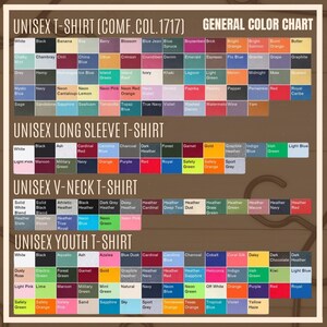 K&ouml;nnte beinhalten: Farbtabelle f&uuml;r Unisex-T-Shirts, Langarmshirts, V-Ausschnitt-Shirts und Jugend-T-Shirts. Enth&auml;lt eine gro&szlig;e Auswahl an Farben wie Wei&szlig;, Schwarz, Blau, Gr&uuml;n und Rot. Die Tabelle listet auch Stoffart und Stil auf.