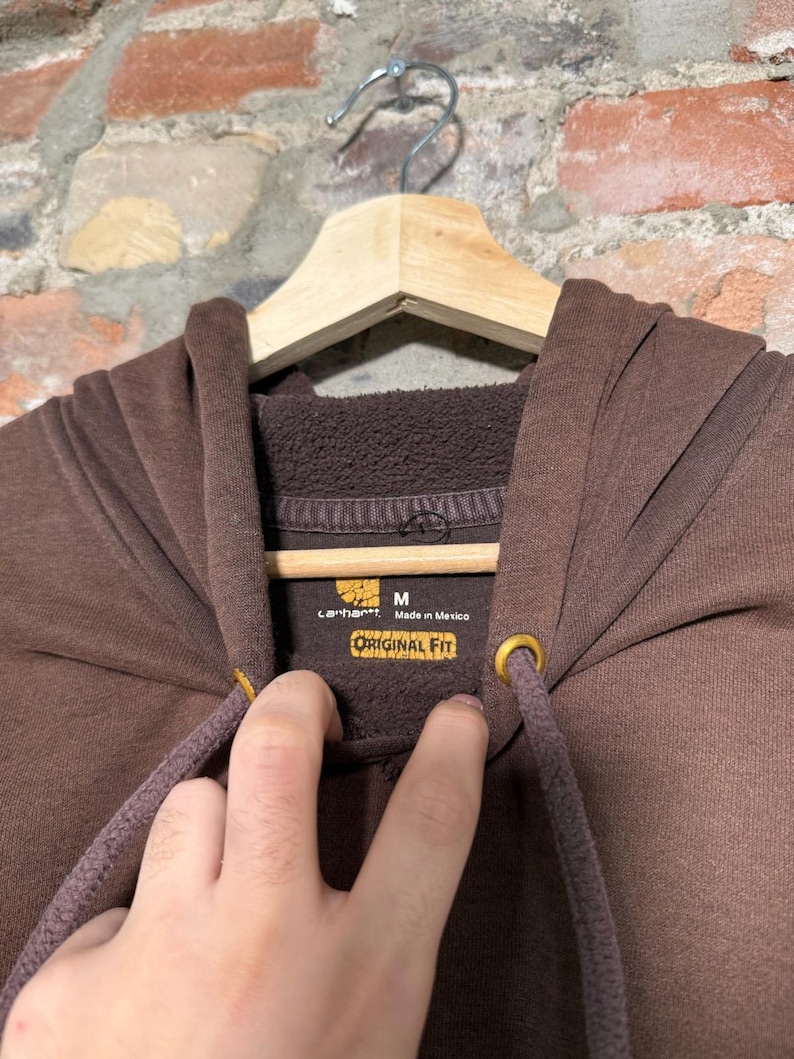 Carhartt Hoodie aus den 2000er Jahren, verwaschenes Braun, Größe M Bild 5