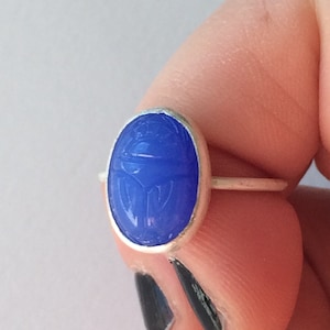 Simple vintage glass scarab ring