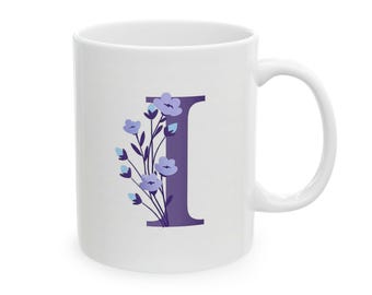 Keramisk mugg med initialer och blomma, personlig kaffekopp, present till henne, bokstaven I