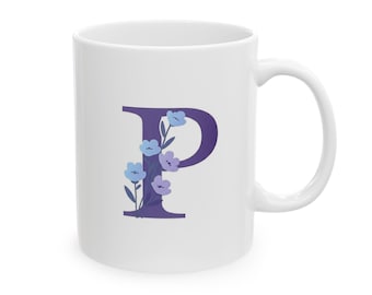 Keramisk mugg med initialer och blomma, personlig kaffekopp, present till henne, bokstaven P