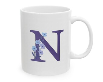 Keramisk mugg med initialer och blomma, personlig kaffekopp, present till henne, bokstaven N