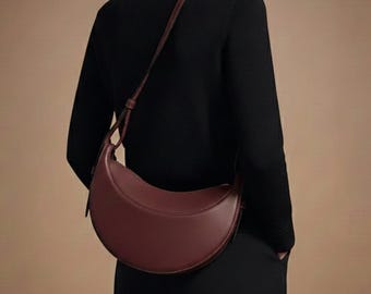 Damen-Umhängetasche, Halbmond-Schultertasche, braune Leder-Umhängetasche, kleine Alltagstasche, minimalistische Schultertasche, Geschenkidee für Sie