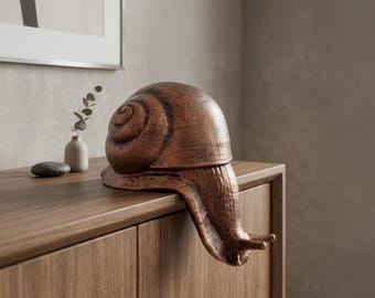 Escultura minimalista de caracol colgante - Decoración moderna para el hogar
