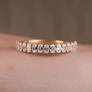 3 mm ovale halve trouwring moissaniet, 14 kt gouden stapelbare Eternity-ring