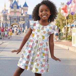 Vestido con volantes y bocetos caprichosos, disfraz de Mickey Mouse con globos, disfraz vintage de Disney Park, regalo de cumpleaños para niña pequeña, viaje de verano. imagen 6