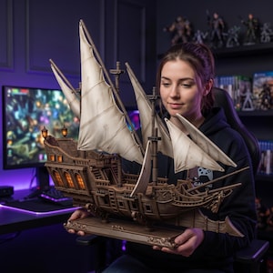Fantasy piratskepp STL | 3D-utskrivbar marin terrängminiatyr (32 mm skala)