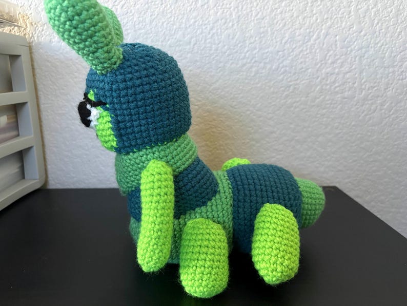 Dandys World Squirm Crochet Pattern - Etsy