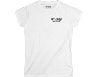 Camiseta de mujer con diseño de concienciación sobre la ira al volante, suave y ajustada, ideal para uso diario o ocasiones informales.