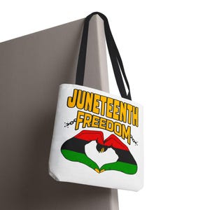 Bolsa Tote Juneteenth Freedom, Design Pan-Africano Hand to Heart, Três Tamanhos imagem 3