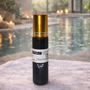 A luxury roll-on facial treatment serum formulated for:

Under-eye rejuvenation

Fine line & wrinkle areas

Smile lines & forehead zones

Dark spots & texture concerns

On-the-go skin hydration

The slim design makes it a clinical spa treatment in travel size.