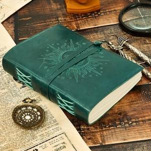 Diario de cuero Mystic Sun & Moon / Diario con relieve verde
